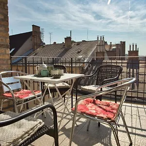 Apartment Terrace Sky Lounge, Budapest