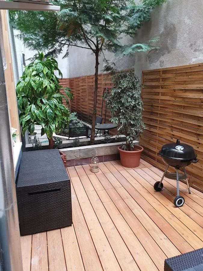 Private Interior Terrace Near New York Cafe Apartment Budapest